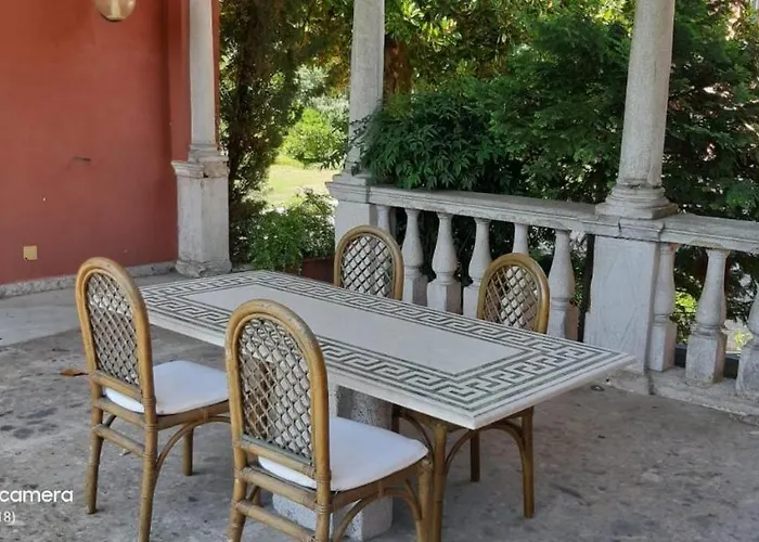 Magnolia Maggiore Bed and Breakfast Besozzo