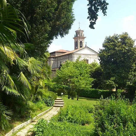 Magnolia Maggiore Nocleg ze śniadaniem Besozzo