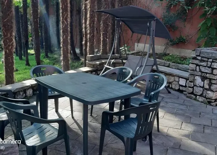 Magnolia Maggiore Nocleg ze śniadaniem Besozzo